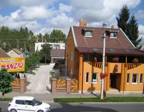 Napsugár Panzió - Image 2
