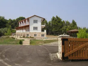 Nirvana Resort Guest House - Image 2