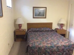 Rawhide Motel - Image 3