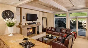 Standard 4 Bedroom Aspen Alps #805 - Image 2