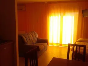 Aparthotel Raquel's - Image 3