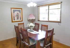 Cedar Creek Retreat Cottages - Image 4