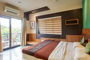 Blue Water Resort - Image 5