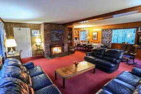 Reunion House - Image 4