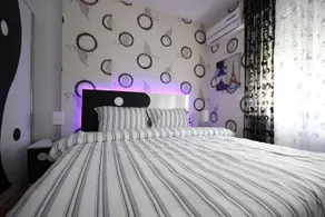 Neva Suite Hotel - Image 2