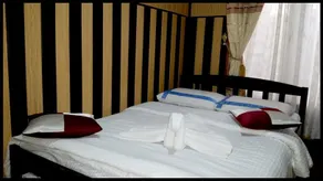 Happy Inn - Image 5