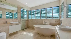 Platinum status, Sunshine Beach - Image 4