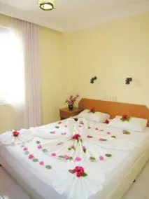 Therese Apart Hotel - Image 2