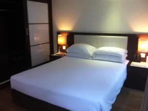 218 Apartment - Image 3