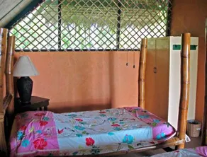Ravenala Beach Bungalows - Image 4