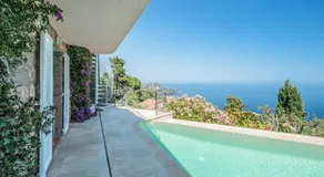 Villa avec piscine privée, terrasse et jardin - Image 4