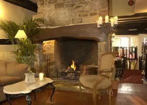 Wesley House - Image 2