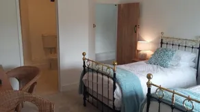 Higher Wrantage Farmhouse B&B - Image 2
