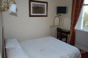The Leeson Lodge - Image 5