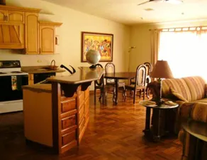 Michael's Surfside Hotel - Image 3