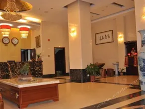 Shunfenglou Hotspring Hotel - Image 3