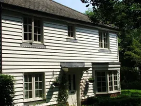 Tuliptree Cottage Bed and Breakfast - Image 1