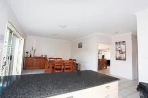 Diamond House in The Entrance Beach - Image 4