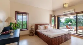 Valencia by Vista Rooms - Image 2