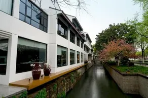 Leview Seasons Suites Suzhou - Image 2