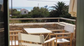 Skinammos studios,suites - Image 4