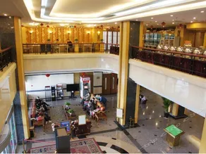 Yilong Hostel - Image 4