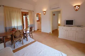 Villa Laguna Resort - Image 4