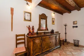 Holiday Home Bender - Image 2
