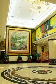 Golden Hotel - Image 5