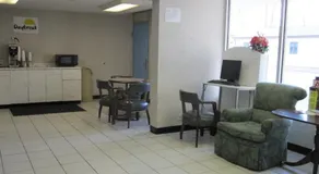 Prime Motel - Image 4