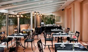 Melia Paris Tour Eiffel - Image 2