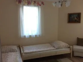 Mona Home - Image 5