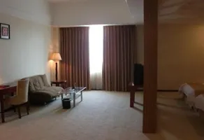 8 Inns Zhanjiang Haitian Branch - Image 4