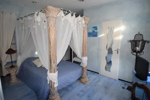 CHAMBRE AVEC ACCES SPA PRIVATIF SUR RESERVATION - Image 5