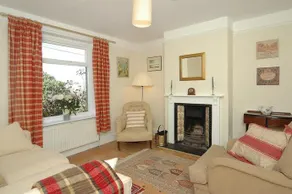 Apple Tree Cottage - Image 2