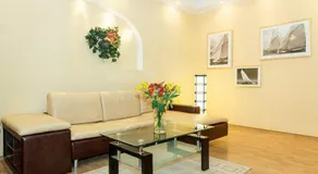 Apartment on Soborniy 177 - Image 2