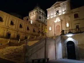 Avola Holidays - Image 2
