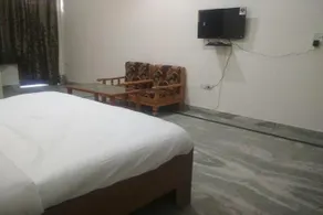 Shri Ram House - Image 4
