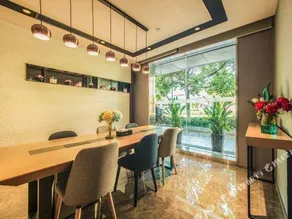Home Inn Selected Hotel (Kunming Xindulongcheng Beichen Metro Station Branch) - Image 2
