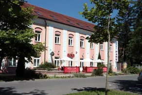 Park Hotel - Image 4