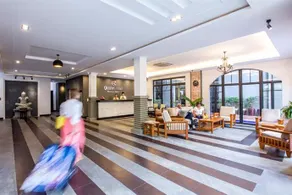 Apsor Palace Hotel - Image 4