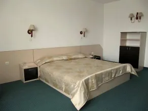 Family Hotel Lipite - Image 2
