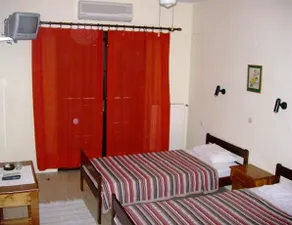 Aria's House Studios & Apartments - Image 3
