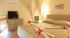 Afrodite Luxury Suite - Image 3