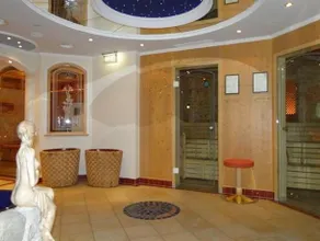 Family room, shower or bath, toilet, balcony - Image 5