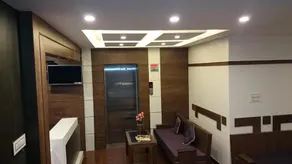 Pluspoint Suites By OYO Rooms - Image 2