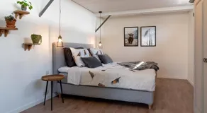 Loft 8 Linden - Image 2