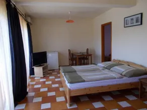 Liliom Apartmanhaz - Image 3