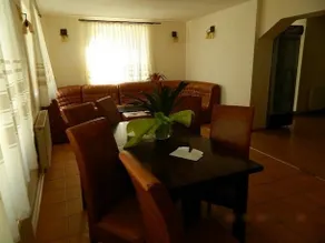 Pensiunea Sinaia - Casa Ta - Image 3