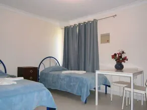 Guildford Rosedale Lodge - Image 5